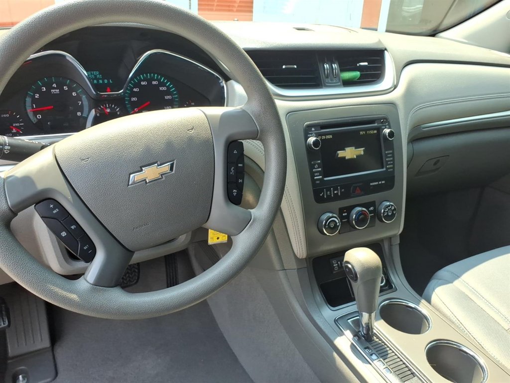 2017 Chevrolet Traverse - $12,995
