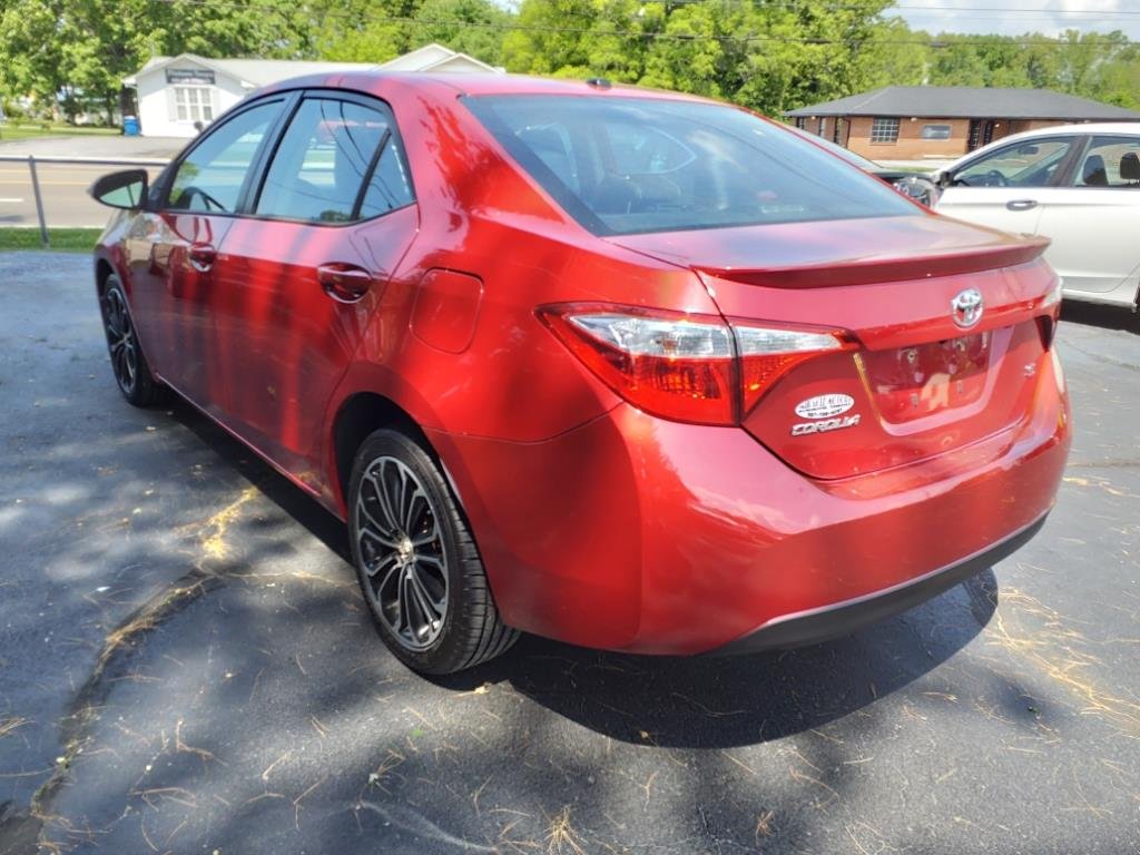 2015 Toyota Corolla S photo