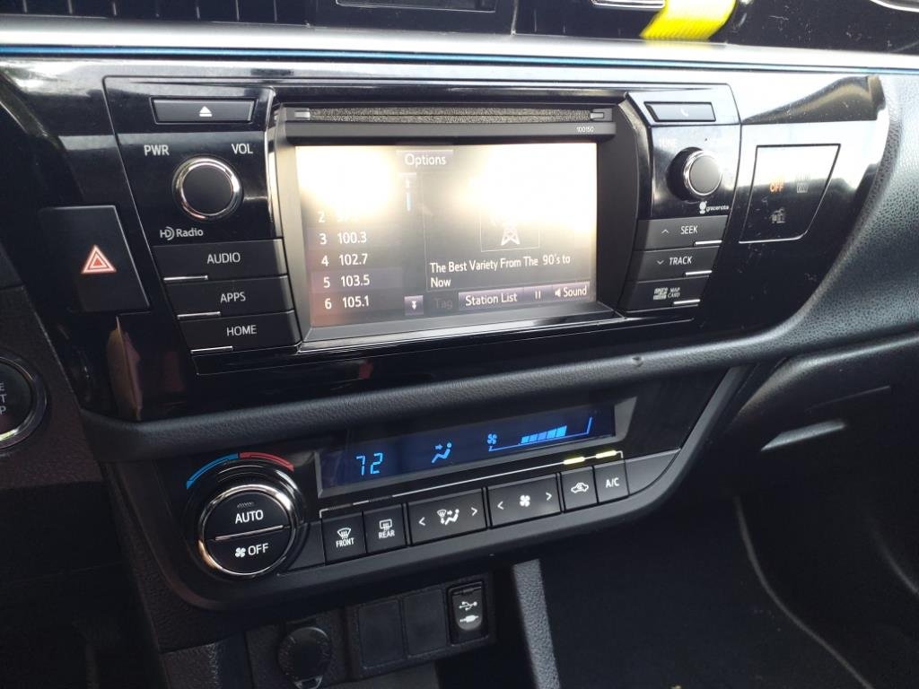 2015 Toyota Corolla S photo