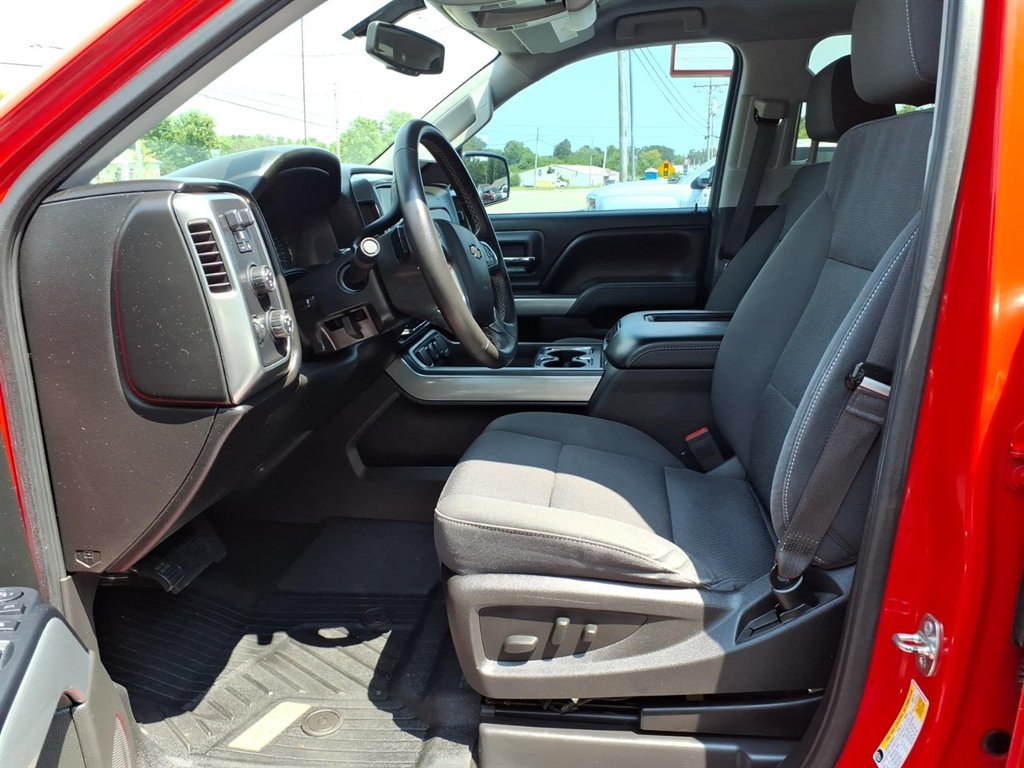 2016 Chevrolet Silverado - $17,995