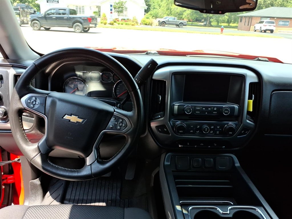 2016 Chevrolet Silverado - $17,995