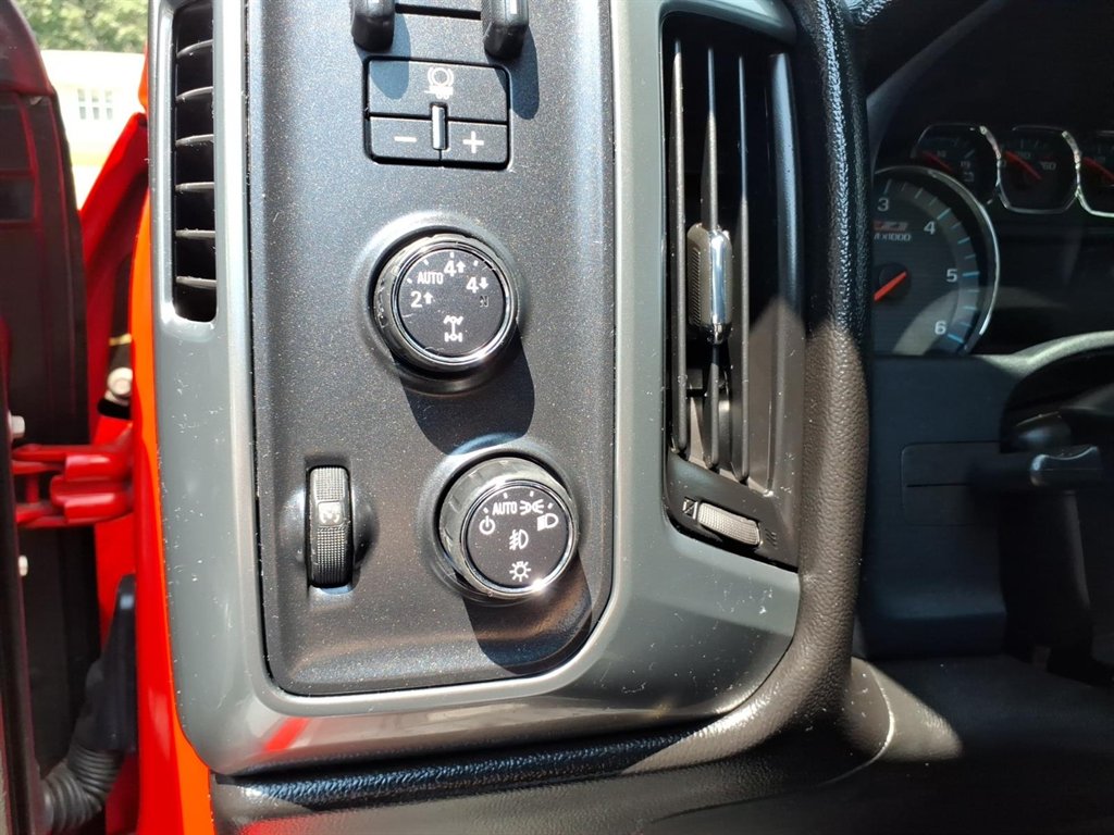2016 Chevrolet Silverado - $17,995