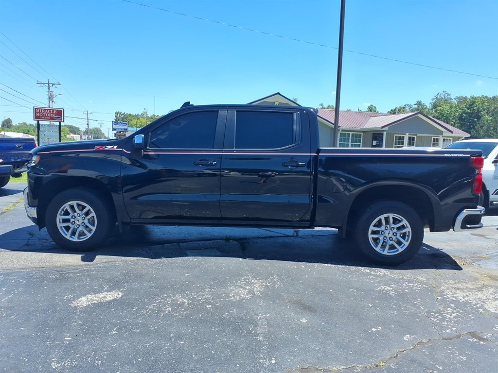 2021 Chevrolet Silverado 1500 - $31,995
