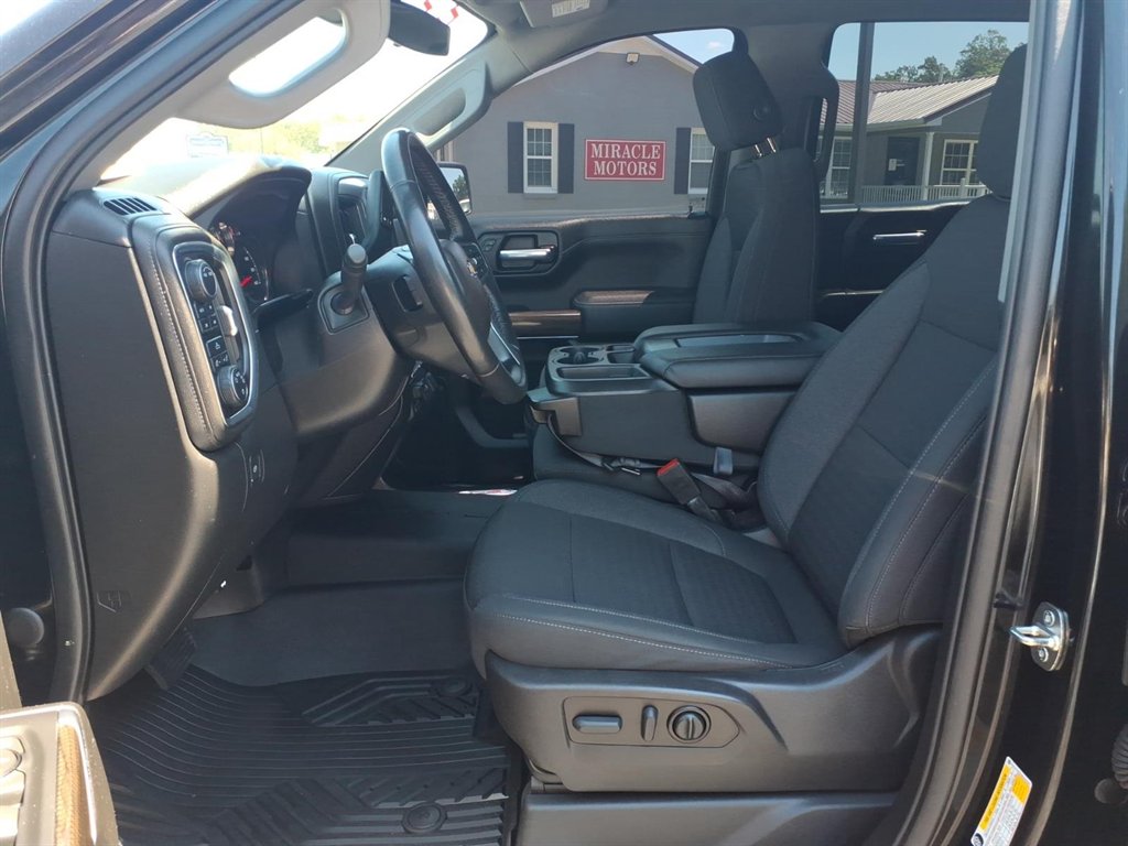 2021 Chevrolet Silverado 1500 - $31,995