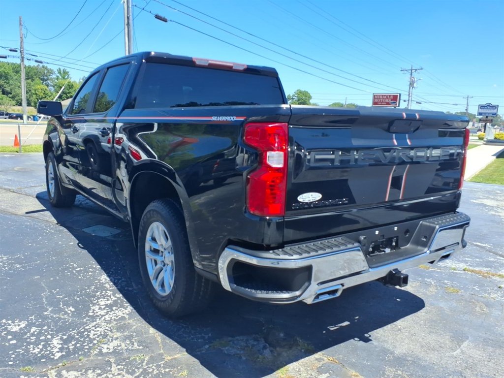 2021 Chevrolet Silverado 1500 - $31,995