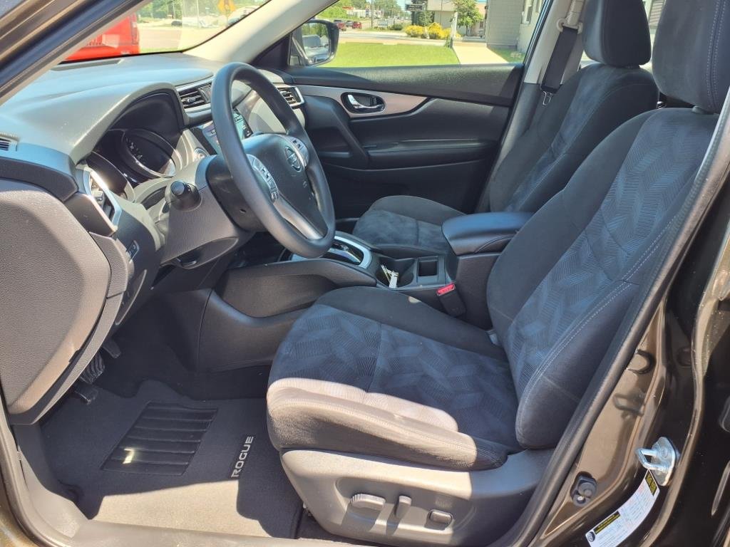 2015 Nissan Rogue - $14,995