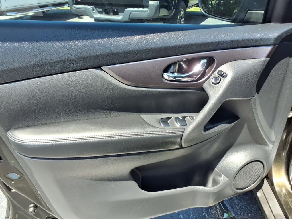 2015 Nissan Rogue - $14,995