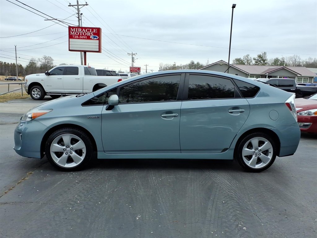 2015 Toyota Prius - $15,995