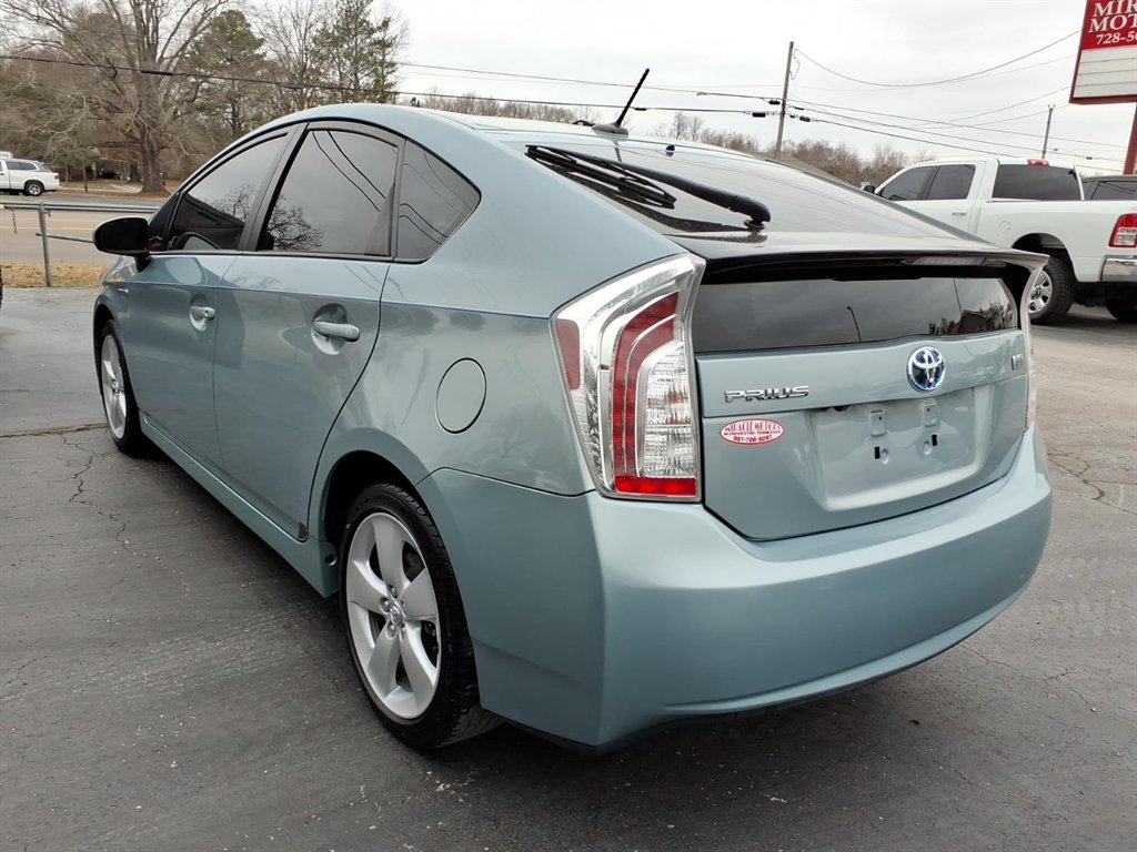 2015 Toyota Prius - $15,995