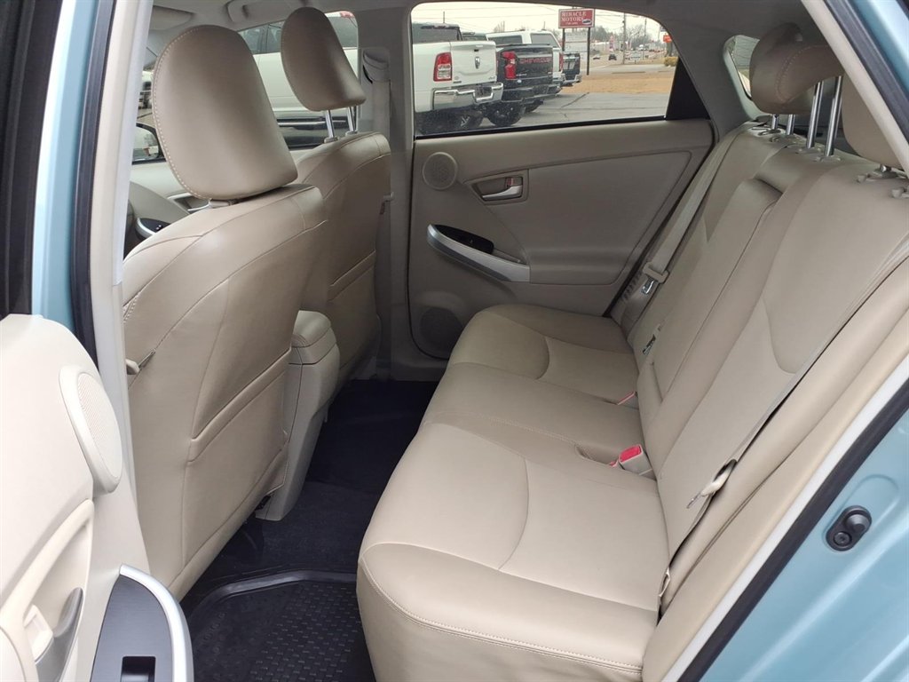 2015 Toyota Prius - $15,995