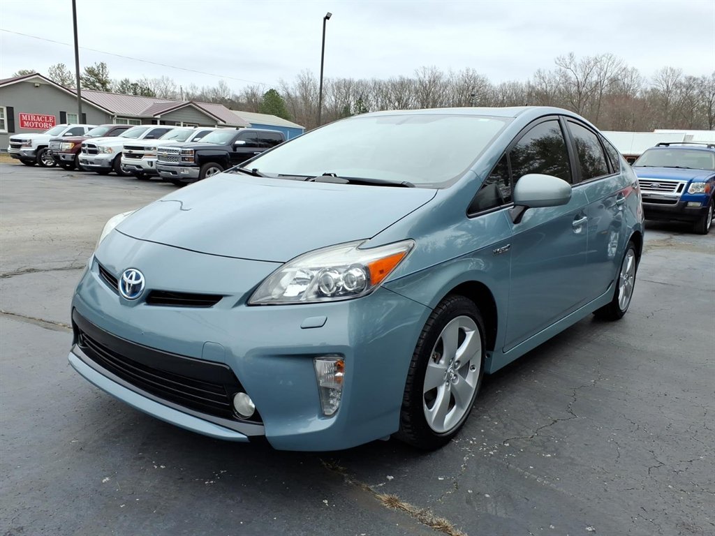 2015 Toyota Prius - $15,995