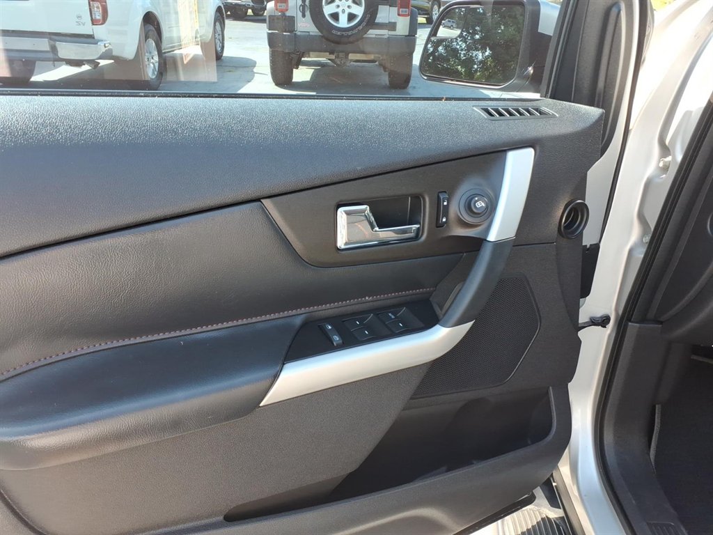 2012 Ford Edge - $10,995