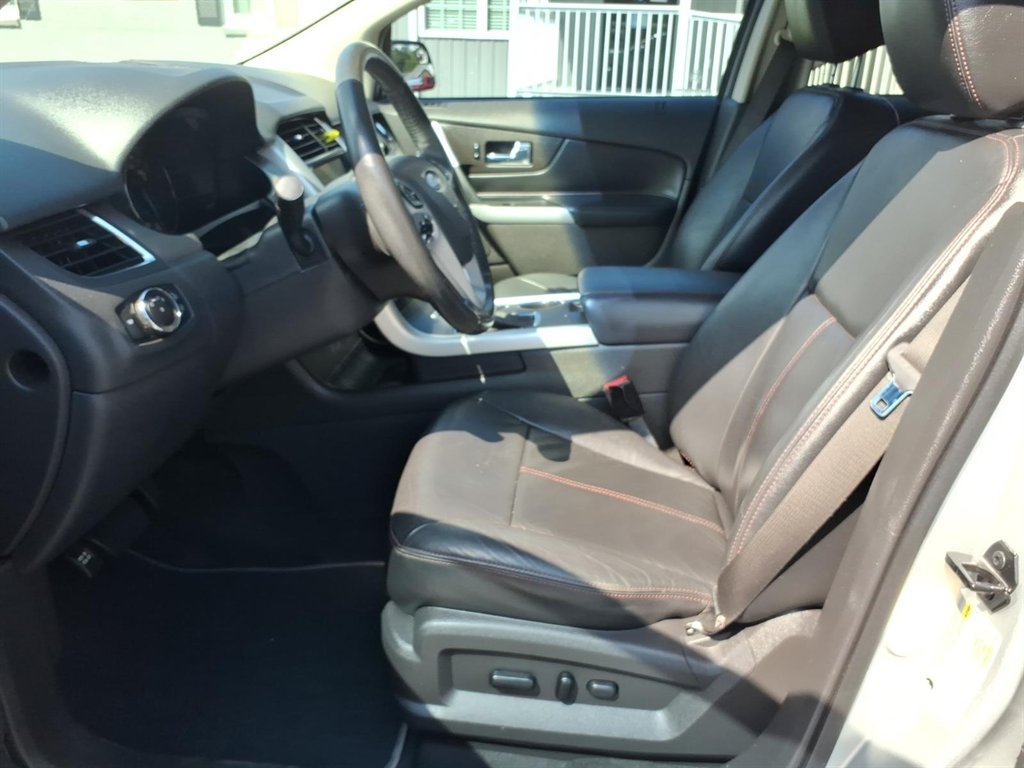 2012 Ford Edge - $10,995