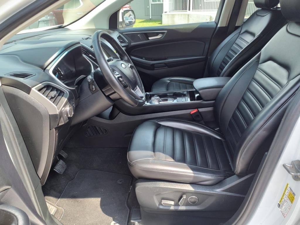 2019 Ford Edge SEL photo