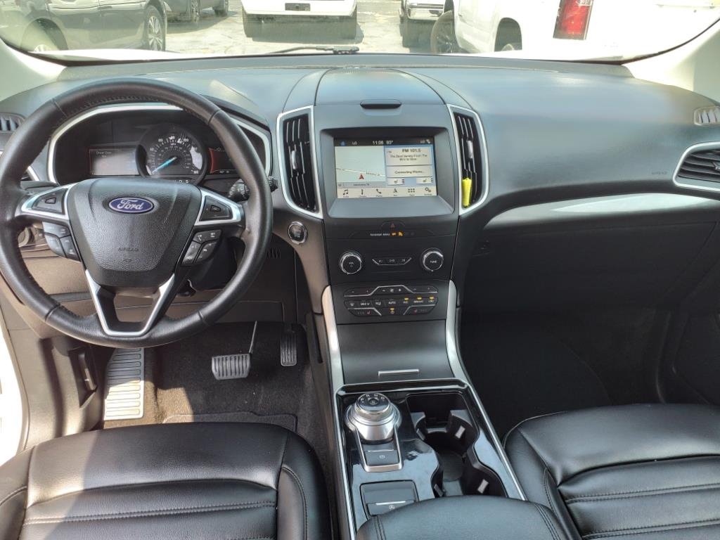 2019 Ford Edge SEL photo