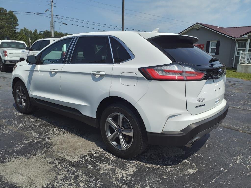 2019 Ford Edge SEL photo