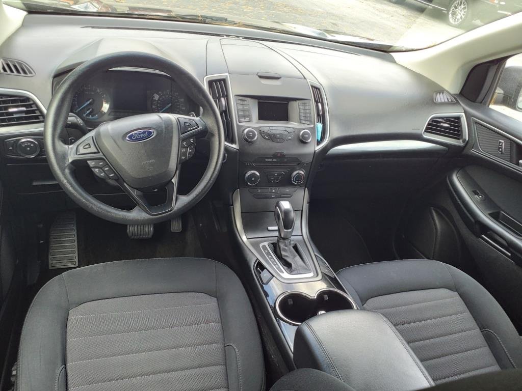 2017 Ford Edge SE photo