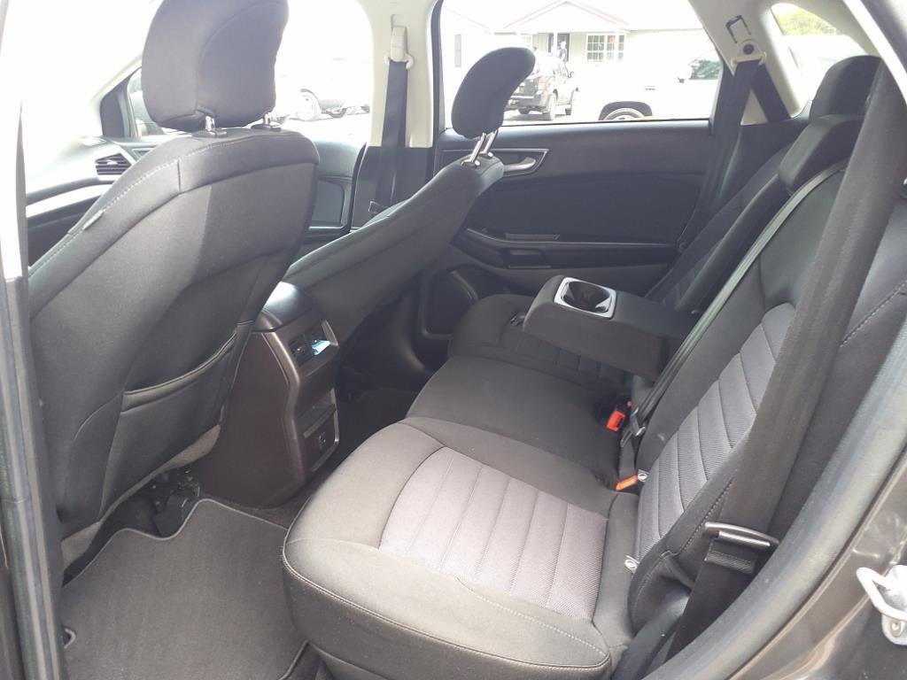 2017 Ford Edge SE photo