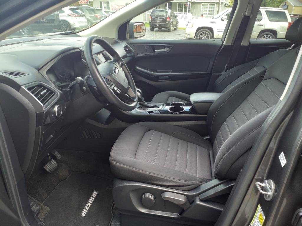 2017 Ford Edge SE photo