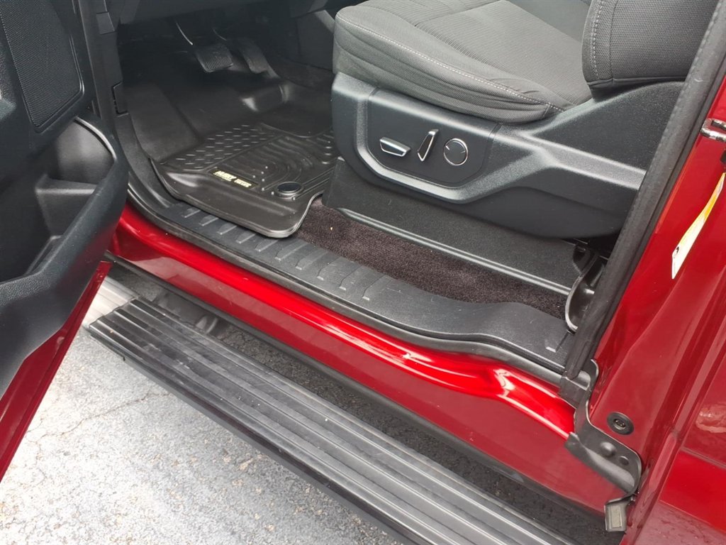 2016 Ford F150 - $22,995