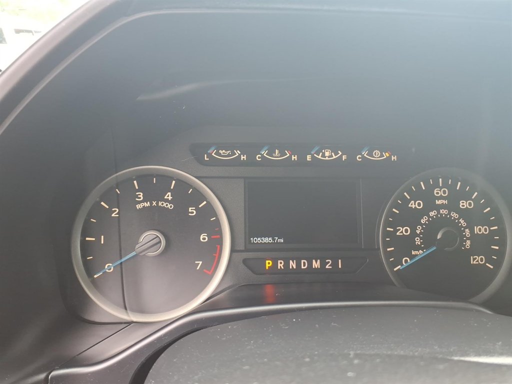 2016 Ford F150 - $22,995