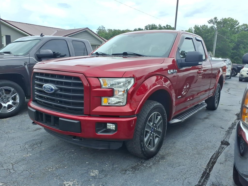 2016 Ford F150 - $22,995