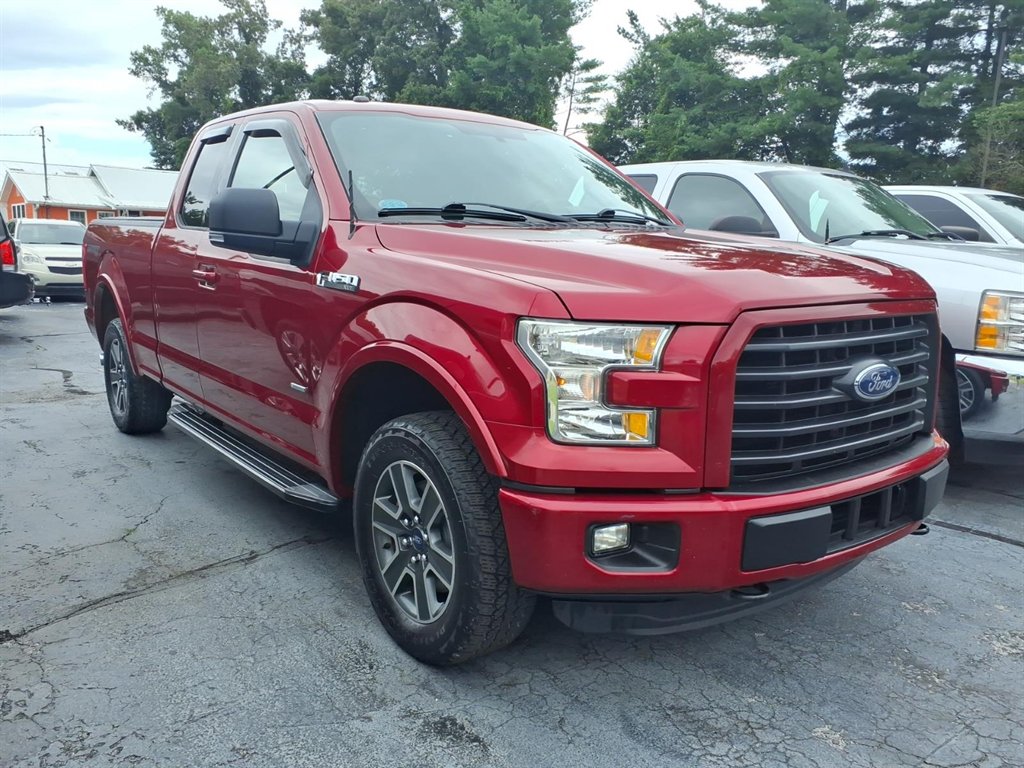 2016 Ford F150 - $22,995
