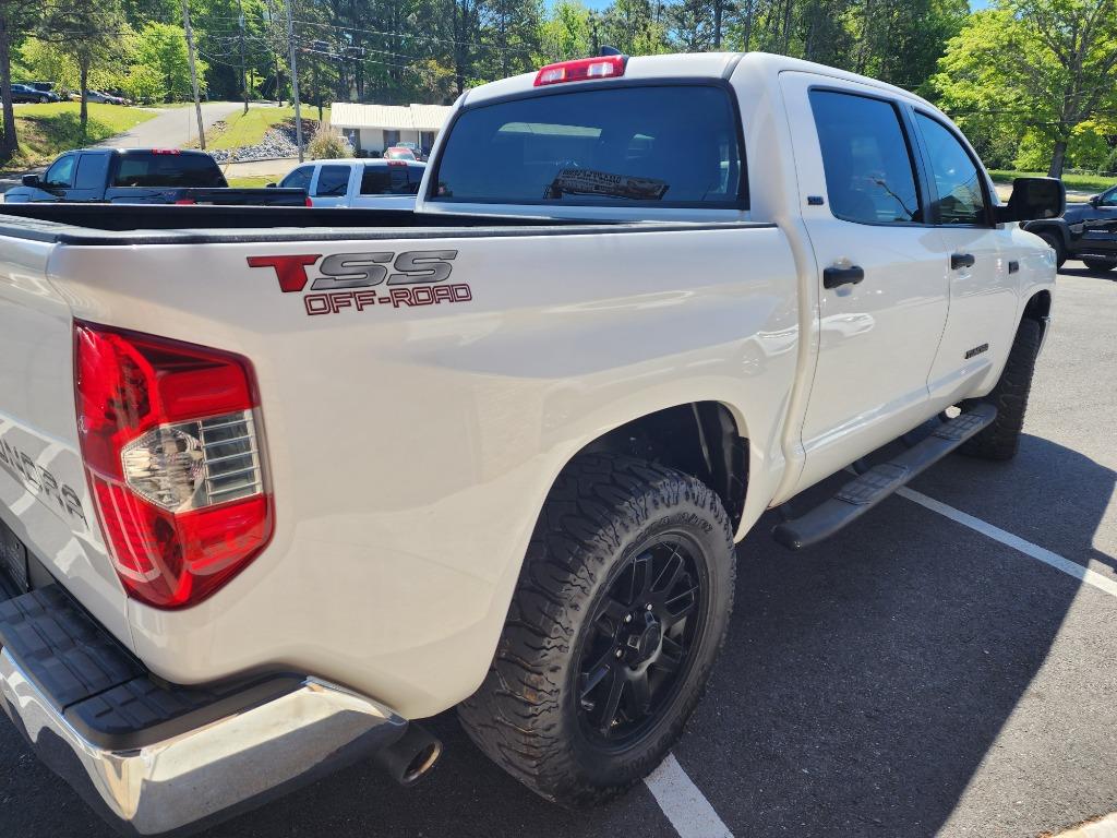 2021 Toyota Tundra SR5 photo