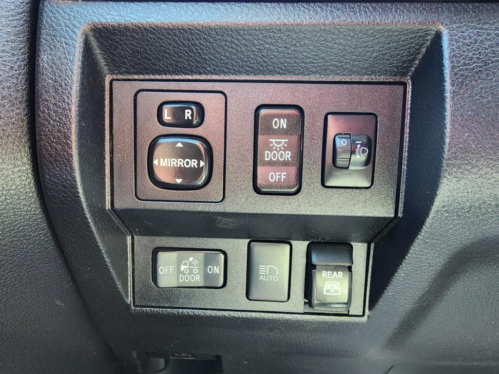 2021 Toyota Tundra SR5 photo