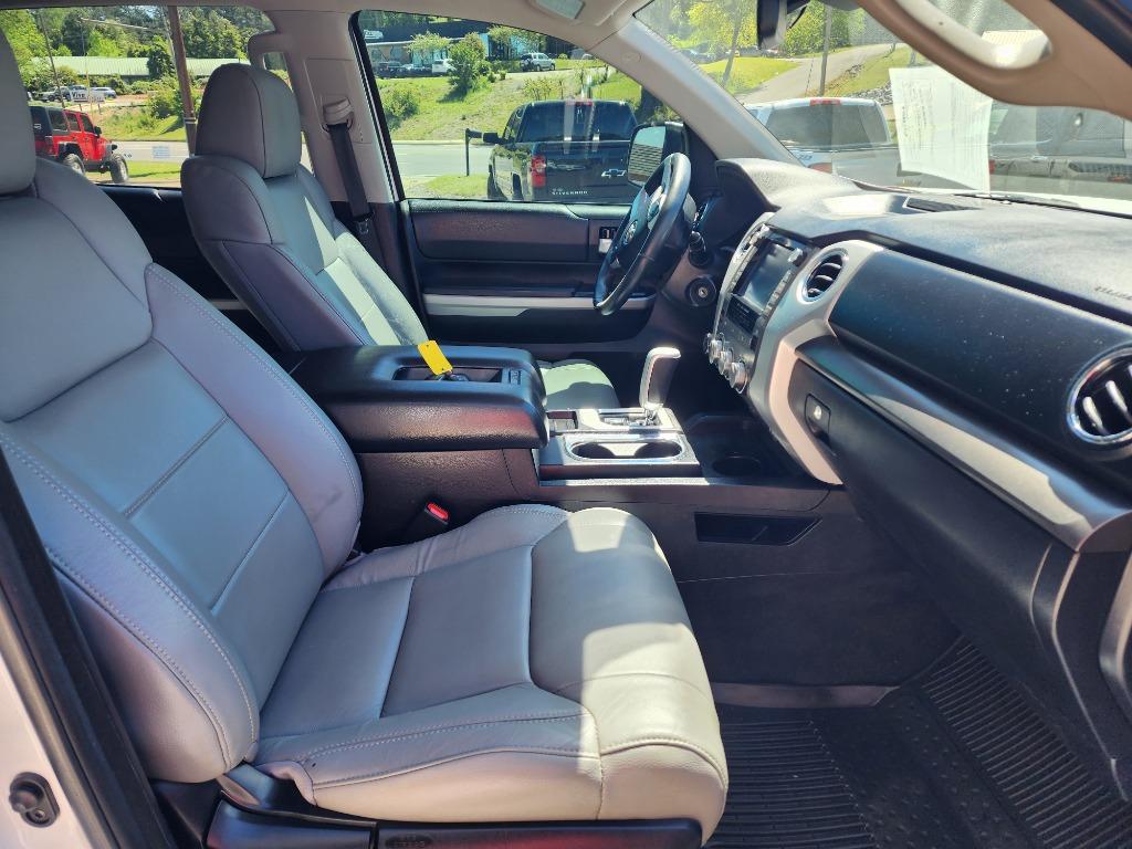 2021 Toyota Tundra SR5 photo