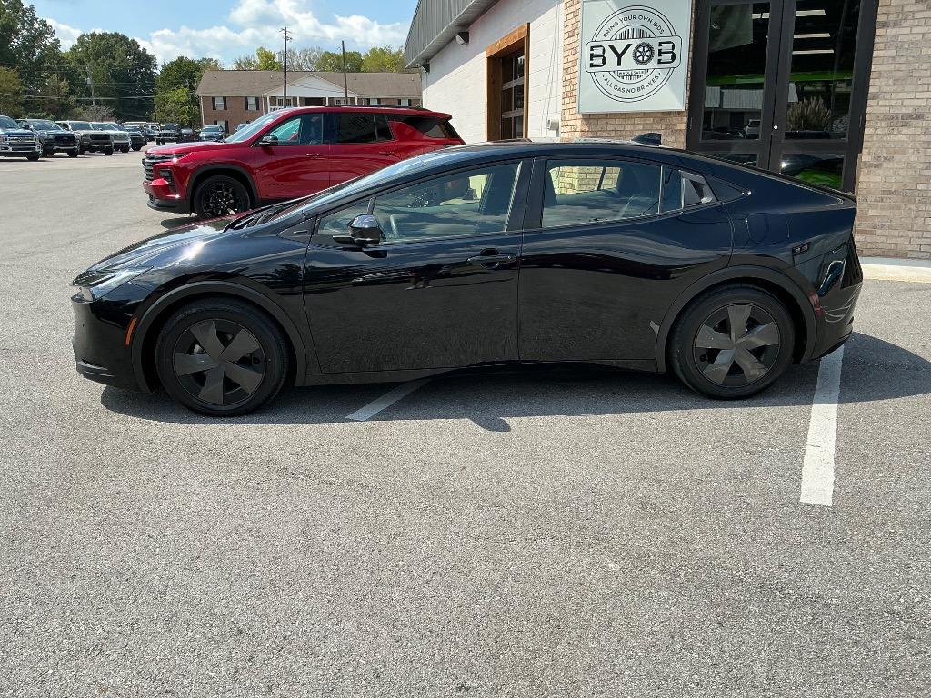 2023 Toyota Prius - $25,843