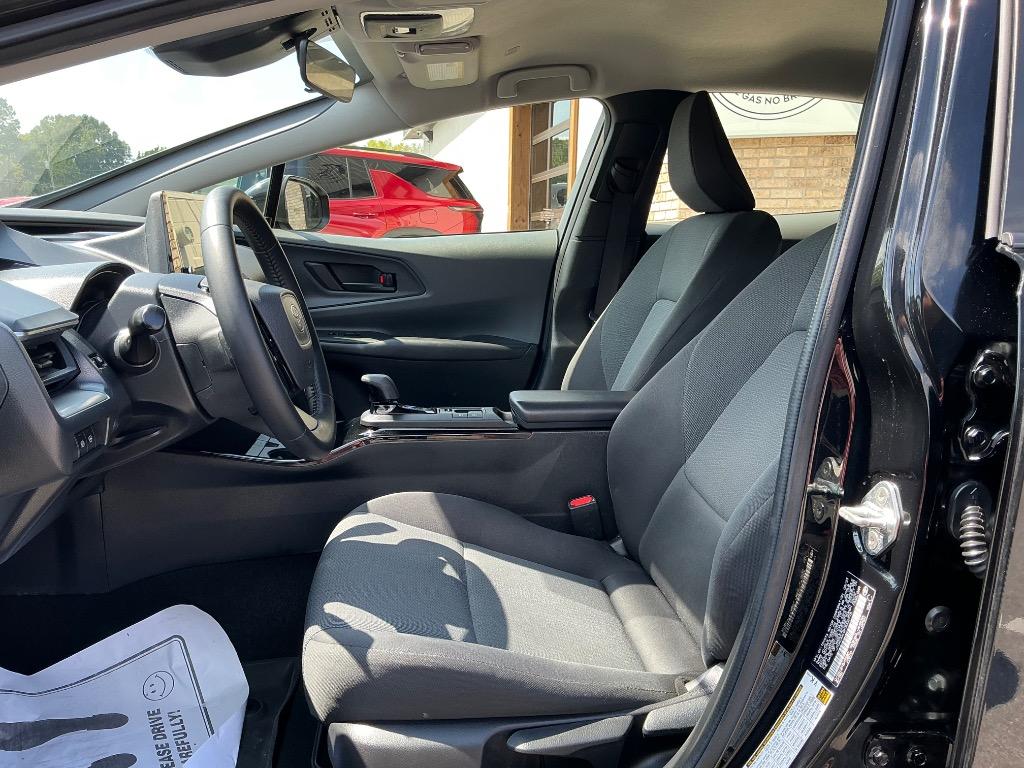 2023 Toyota Prius - $25,843