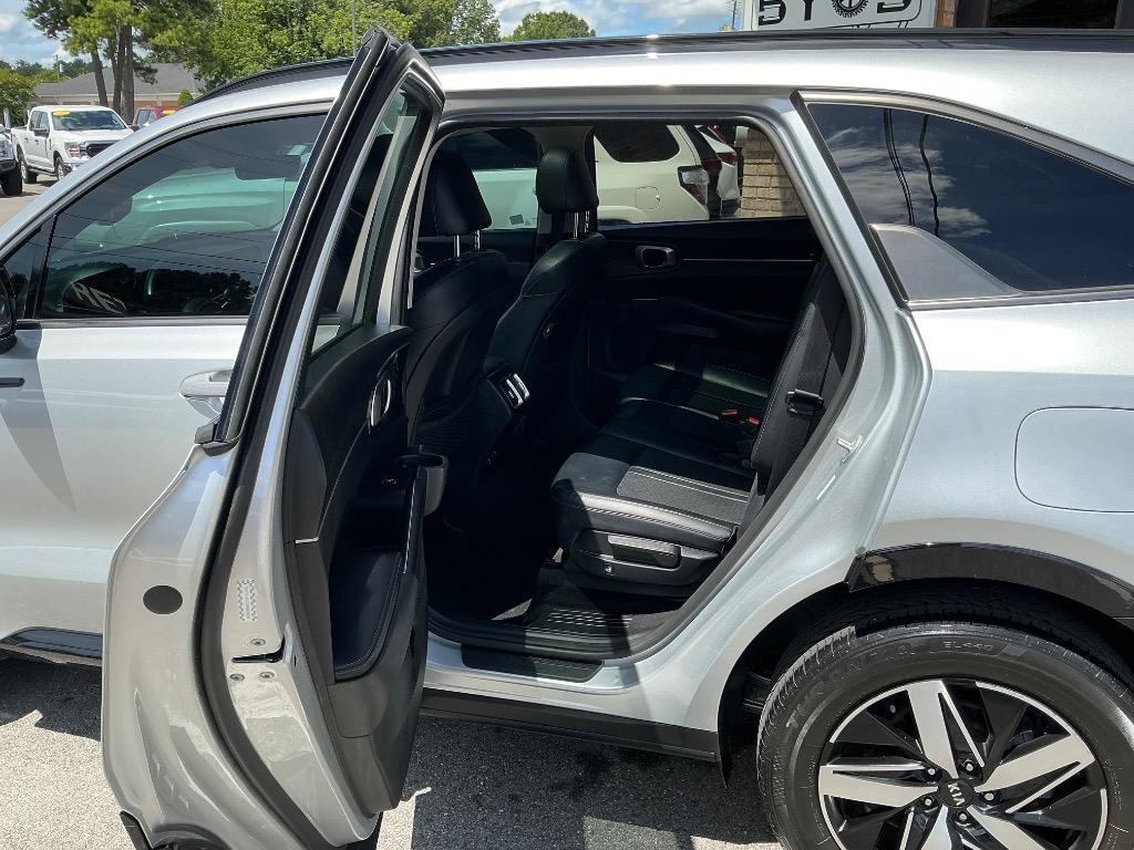 2021 Kia Sorento - $15,826
