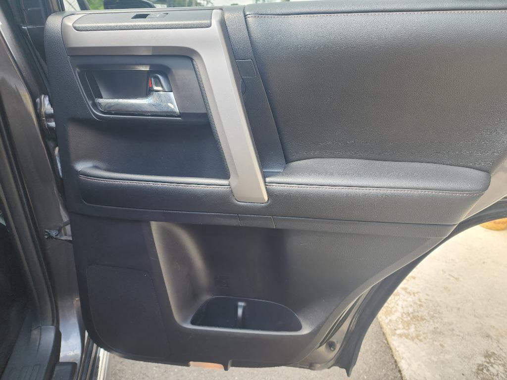 2014 Toyota 4Runner Limited photo