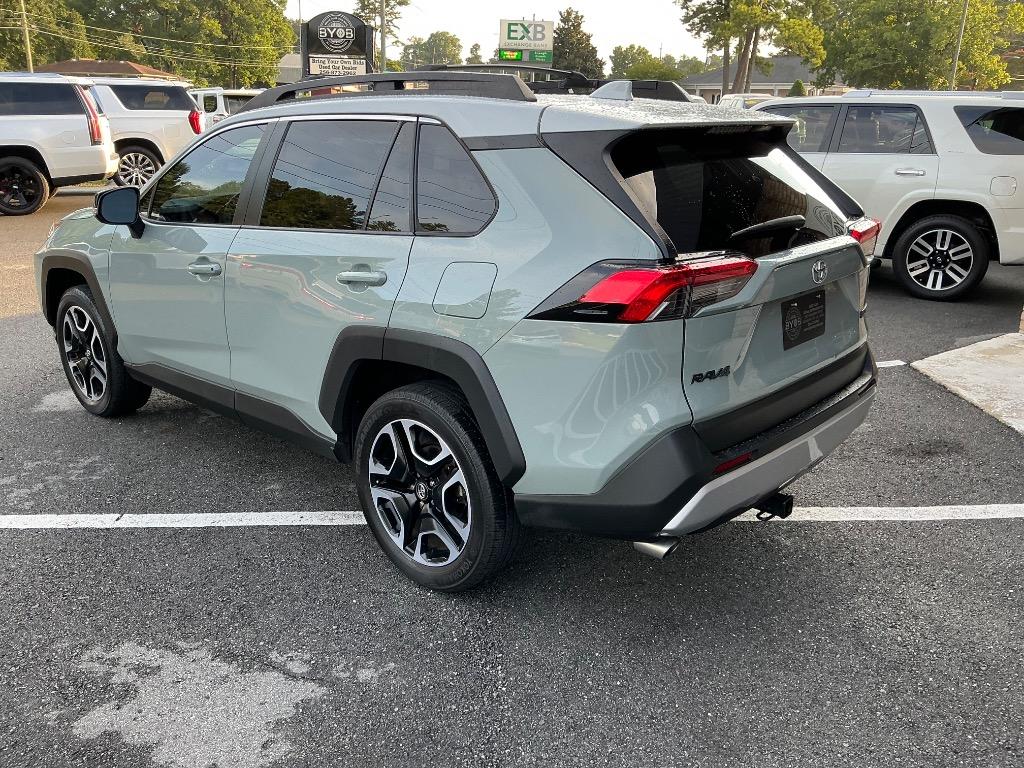 2020 Toyota RAV4 - $29,134