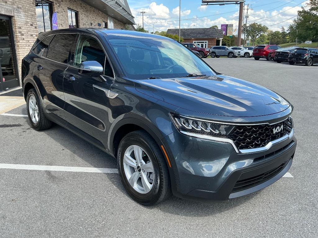 2022 Kia Sorento - $18,756