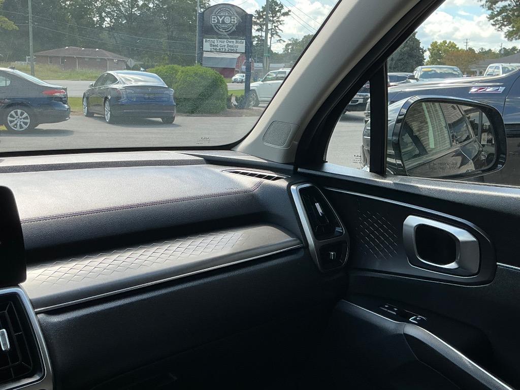 2022 Kia Sorento - $18,756