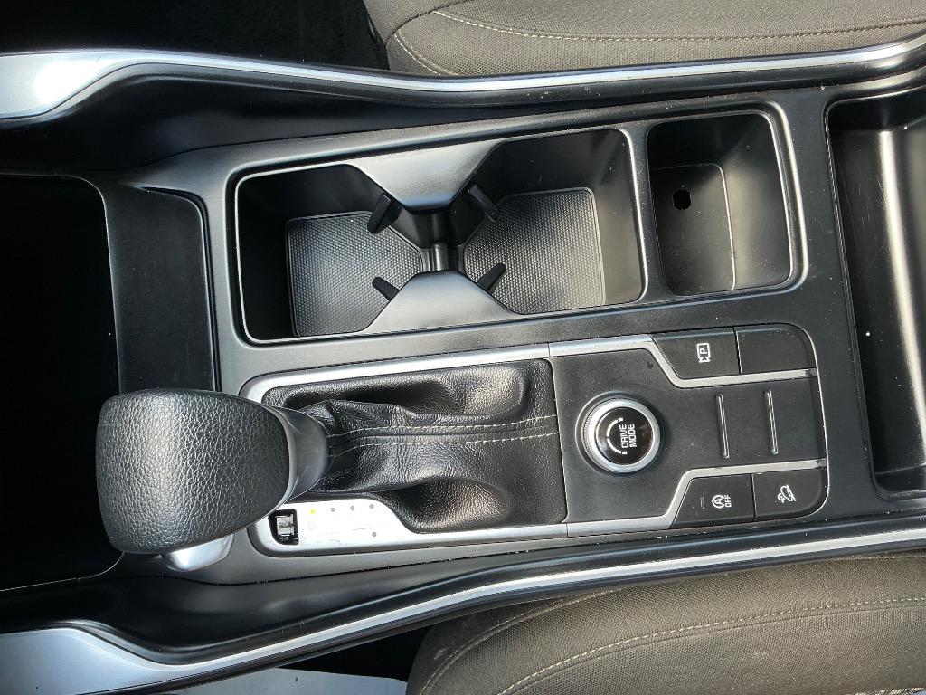 2022 Kia Sorento - $18,756