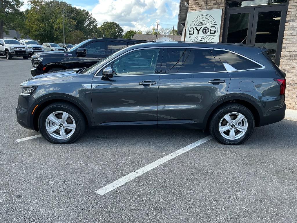 2022 Kia Sorento - $18,756