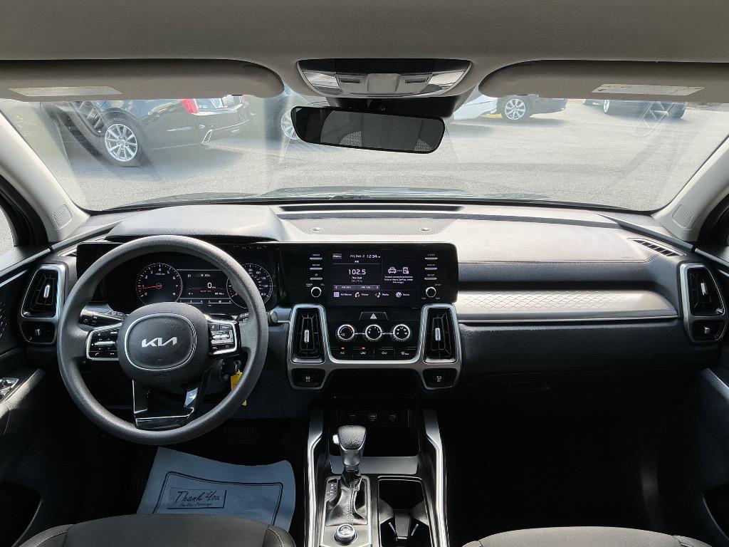 2022 Kia Sorento - $18,756