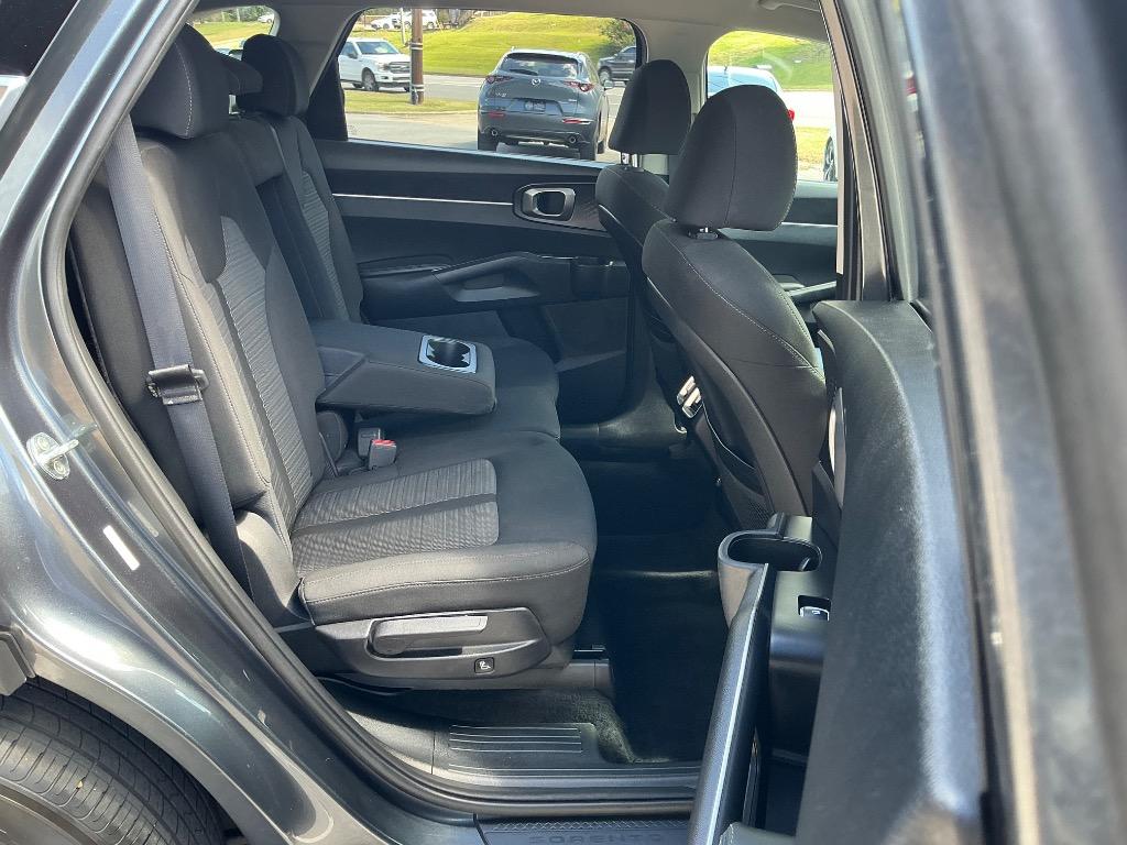 2022 Kia Sorento - $18,756