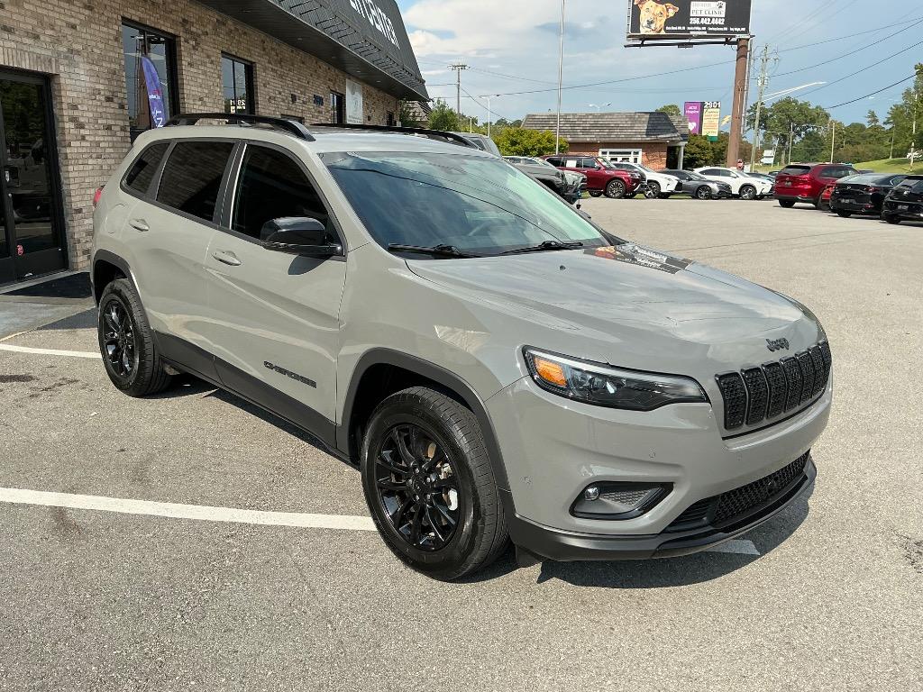 2023 Jeep Cherokee - $21,748