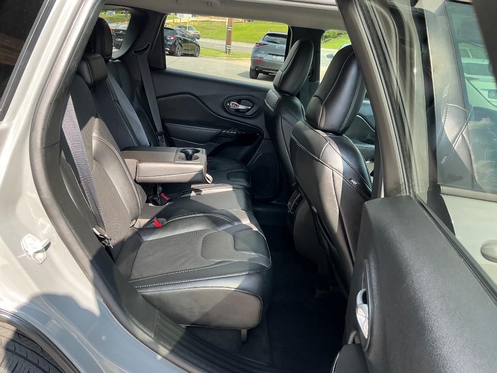 2023 Jeep Cherokee - $21,748