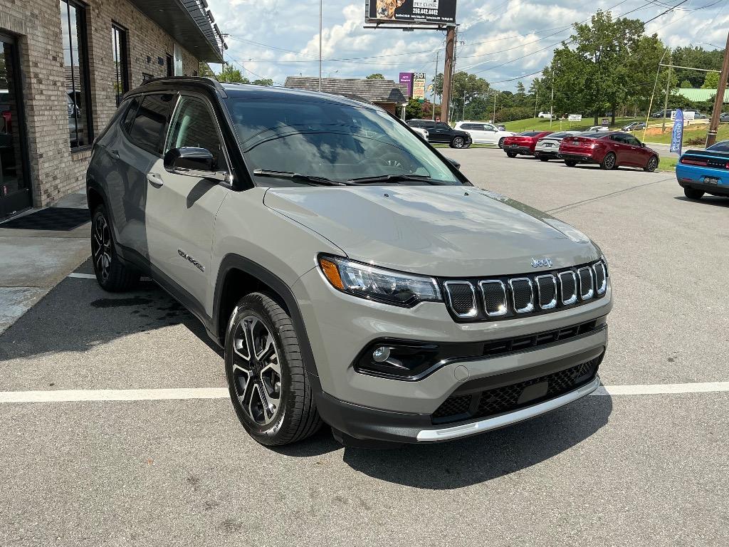 2022 Jeep Compass - $22,789