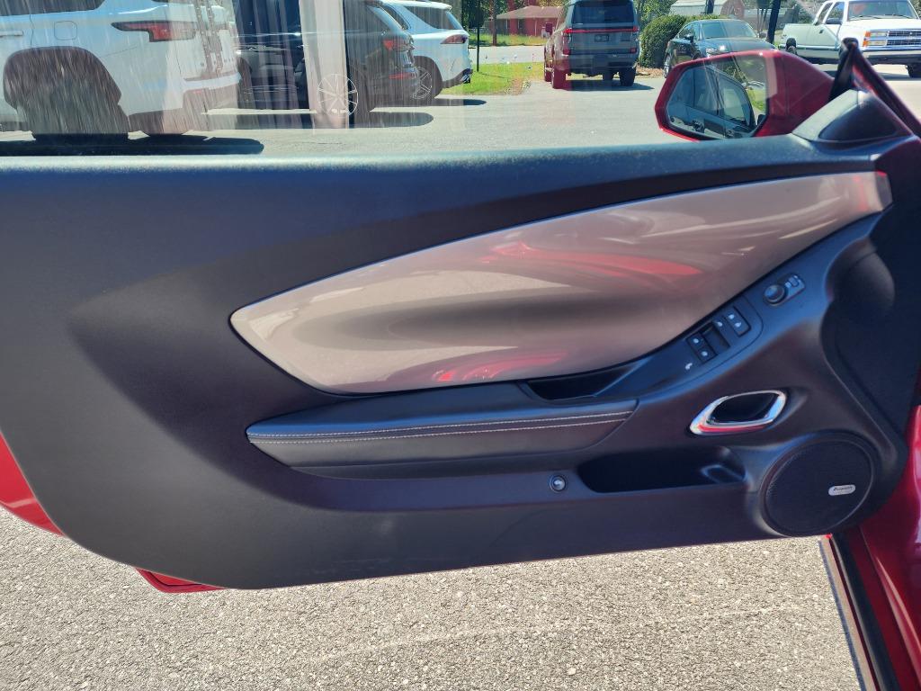 2015 Chevrolet Camaro - $26,995