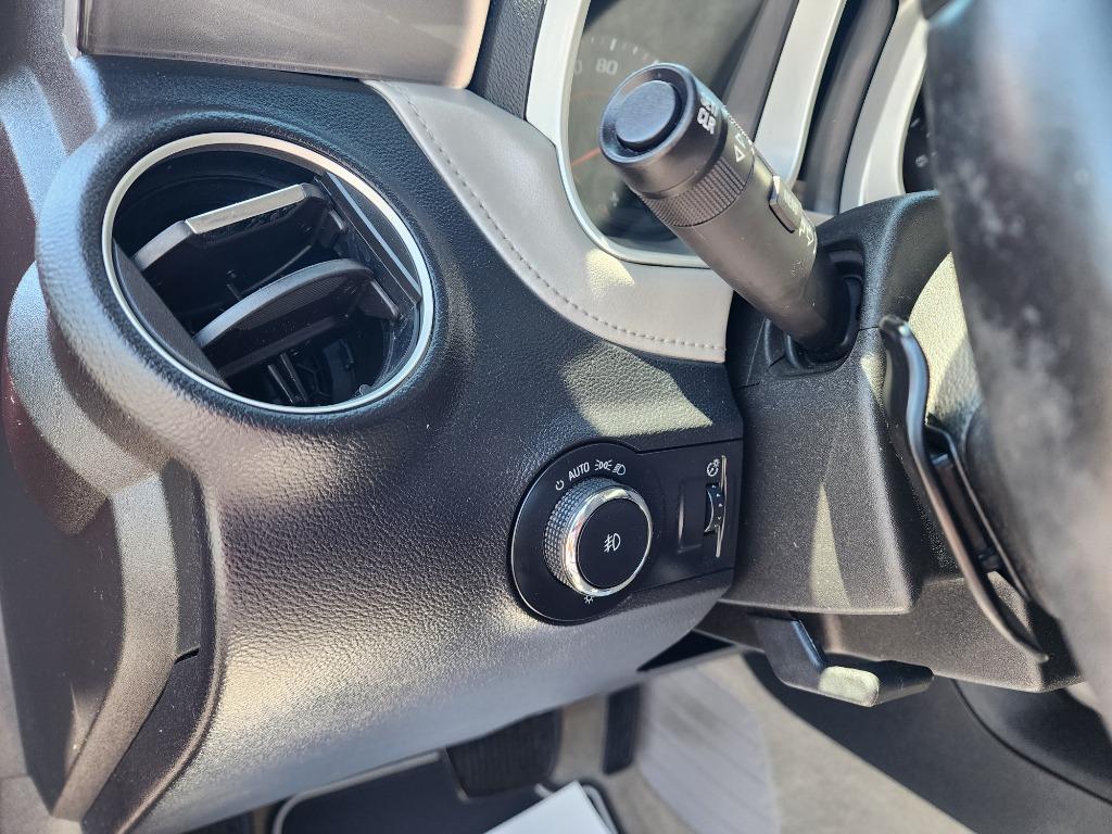 2015 Chevrolet Camaro - $26,995