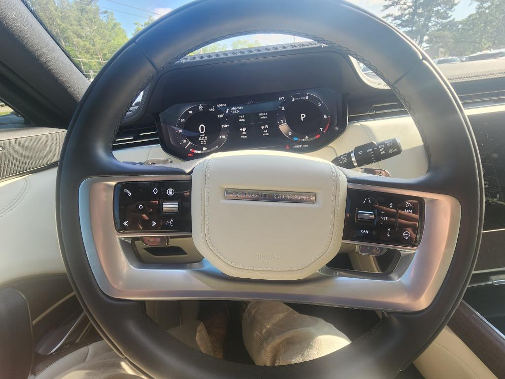 2024 Land Rover Range Rover SE P400 photo