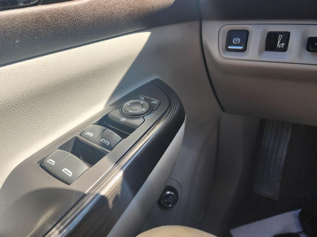 2020 GMC Acadia SLT photo