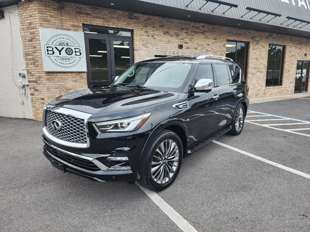 2019 Infiniti QX80 Luxe photo