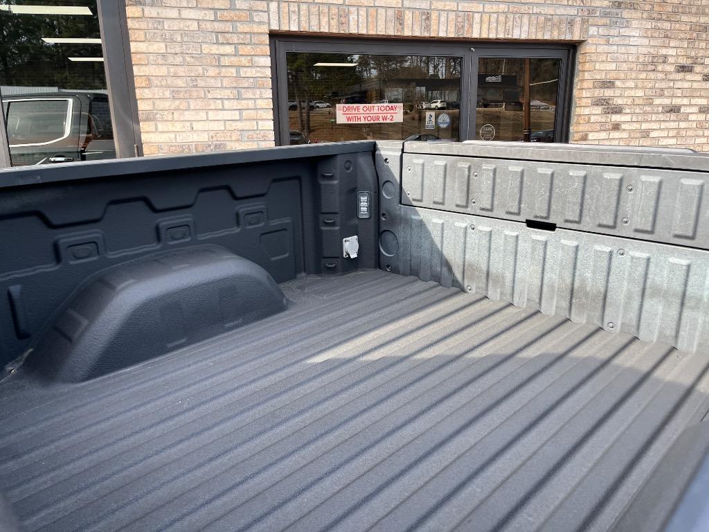 2021 GMC Sierra 1500 SLT photo